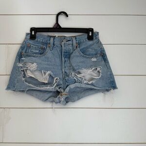 Levis Cut Off 501 Shorts Bottoms Women's Size 25 Light Blue Denim 100% Cotton